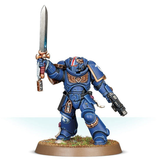 Space Marine - Lieutenant à épée énergétique