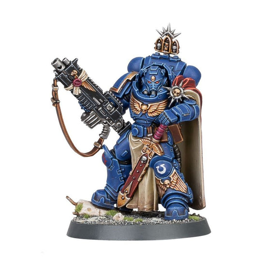 Space Marine - Capitaine en armure gravis avec fusil bolter de maitre